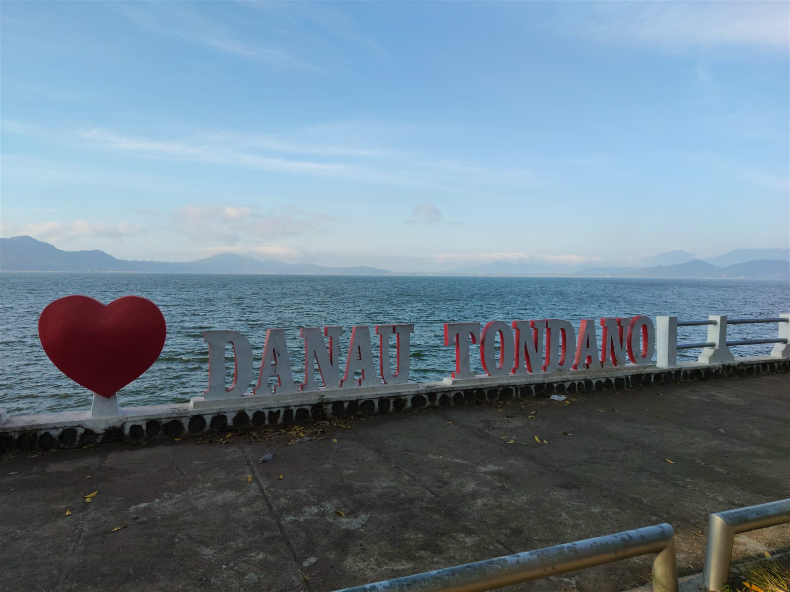 Keindahan Danau Tondano